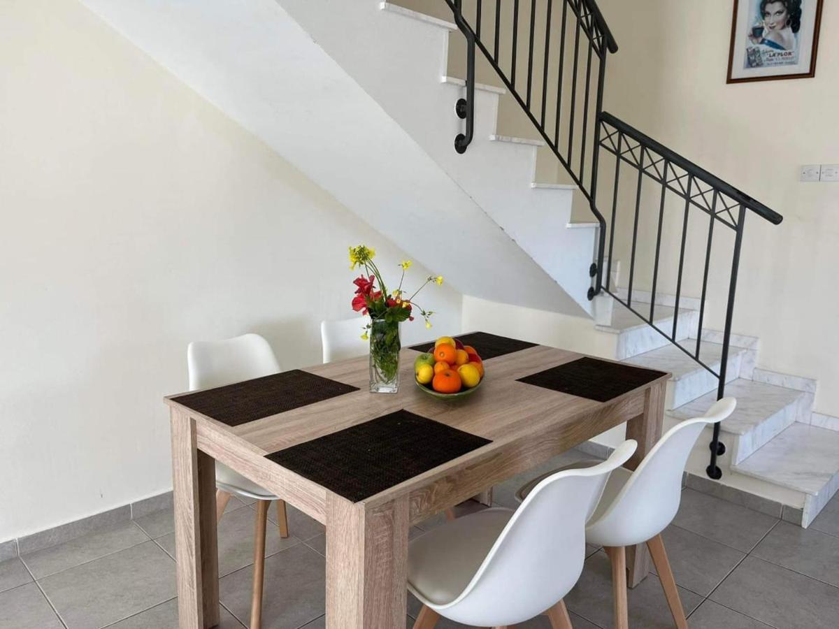 Desire Gardens 2Bedroom Townhouse Peyia Exterior photo
